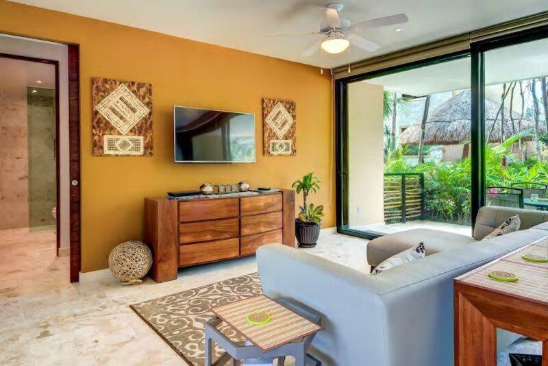 Encanto Este 103 room 1