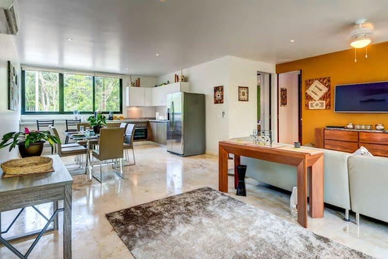 Encanto Este 103 room 2